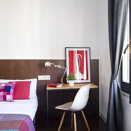 Sweet Bcn Traveller House Apartment
