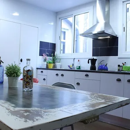 Sweet Bcn Traveller House Apartment *