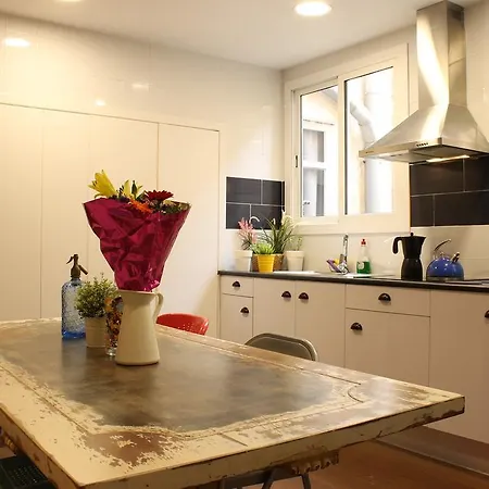 Sweet Bcn Traveller House *