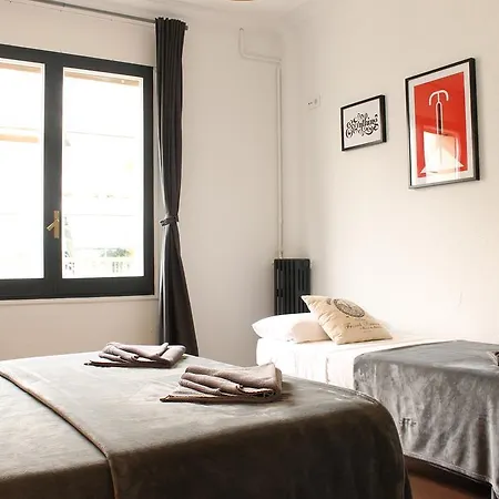 Sweet Bcn Traveller House Apartment