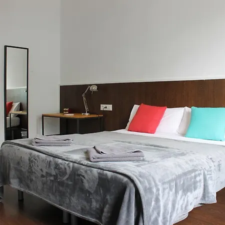 Sweet Bcn Traveller House Apartment *