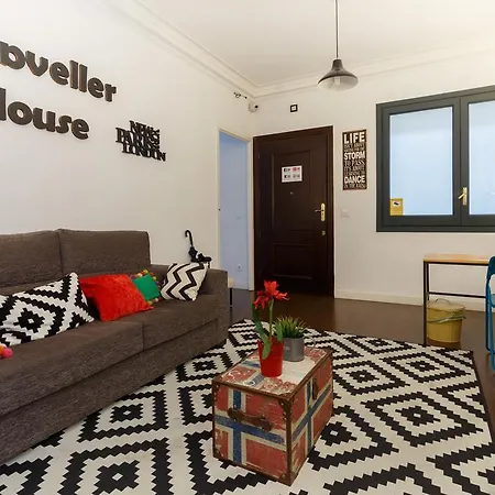 Sweet Bcn Traveller House Барселона