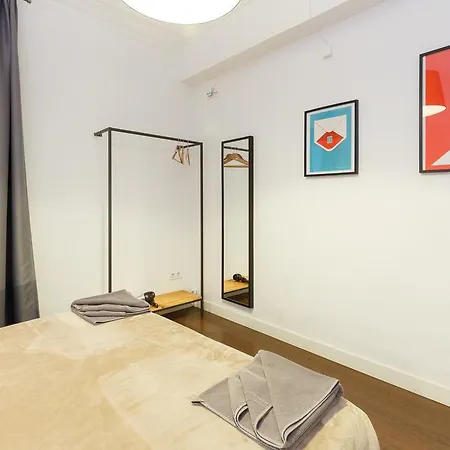 Апартаменты Sweet Bcn Traveller House